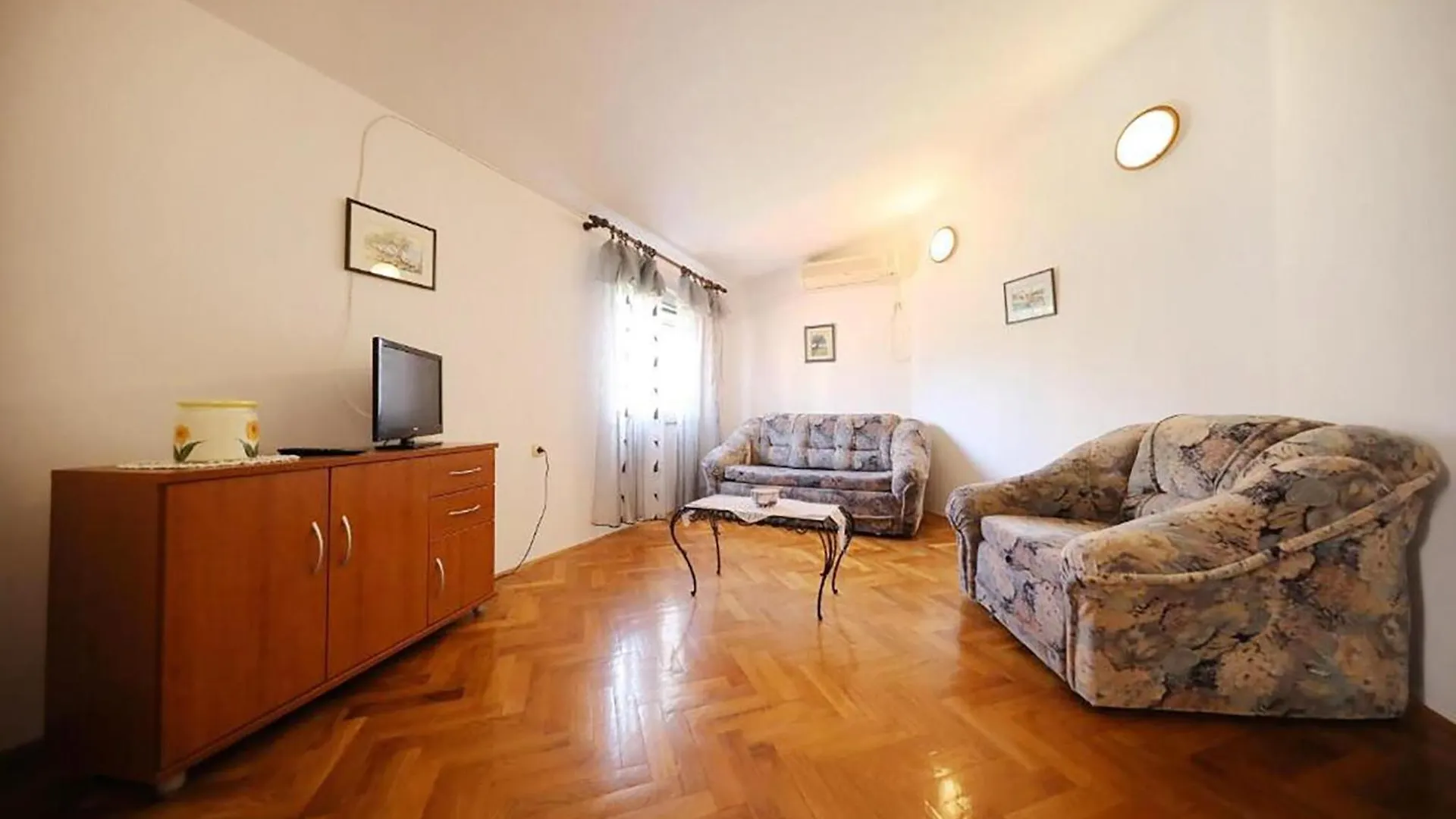 Lovely Apartment In Preko With Wifi 크로아티아