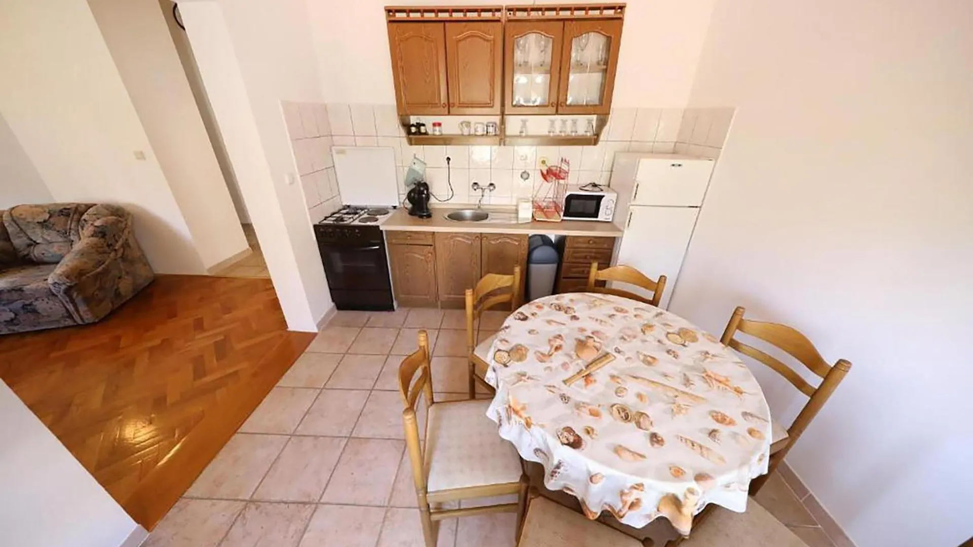 Lovely Apartment In Preko With Wifi 0*,